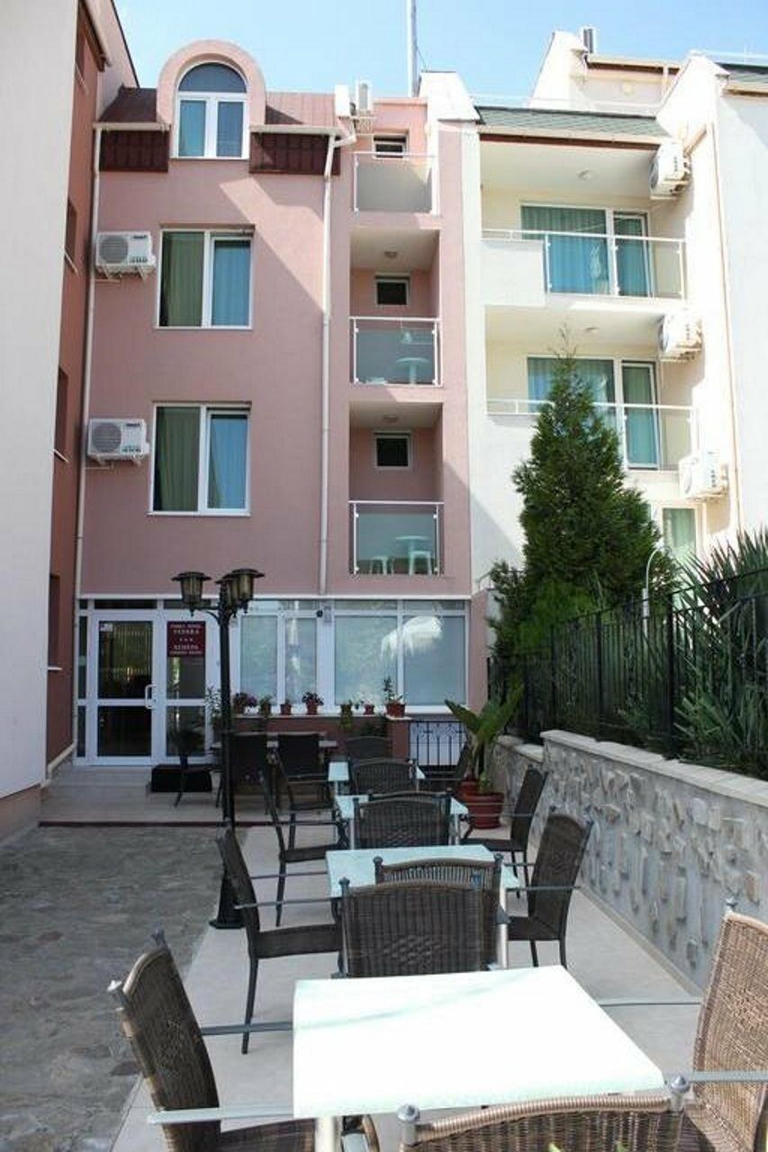 Family Hotel Venera Sveti Vlas Exterior photo
